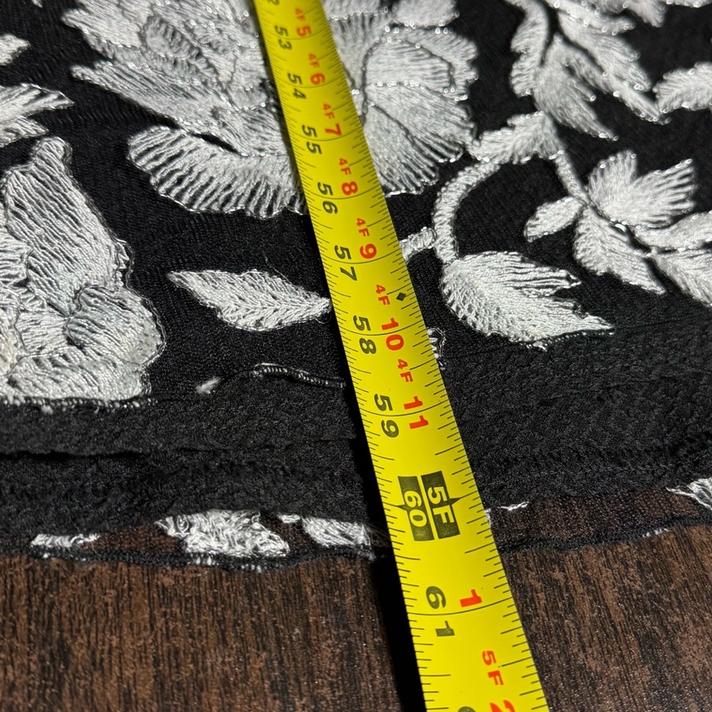 Tadashi Shoji Sentei Gown Ivory Black Embroidered Floral Formal Dress 20Q READ - Picture 16 of 16